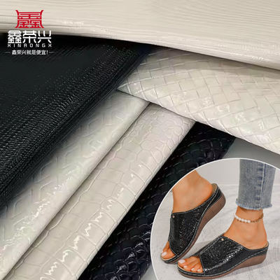 PVC Kulit Sintetis Kasus Telepon Furnitur Kerajinan Berkilau Berkilau Gaya dicat dengan fitur peregangan Lapisan tahan air untuk sofa