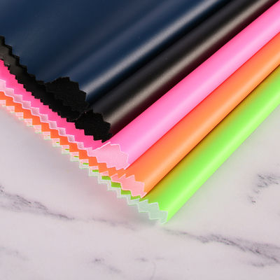 Kulit PU Putih untuk Pakaian 54/55' Lebar