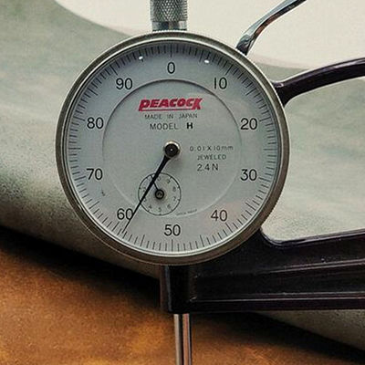 Salju Frosted Bahan PVC dirajut Kulit 0.6mm Ketebalan Untuk kotak kemasan