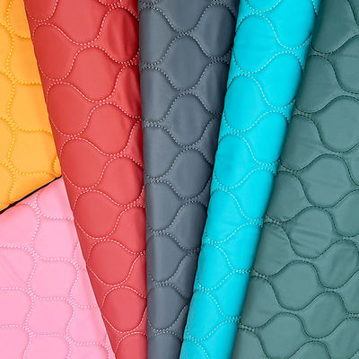 PVC 3mm Sponge Textured Fux Synthetic Leather Anti-Scratch Waterproof Soft Furniture Cover untuk Sofa Kursi pijat Kursi mobil