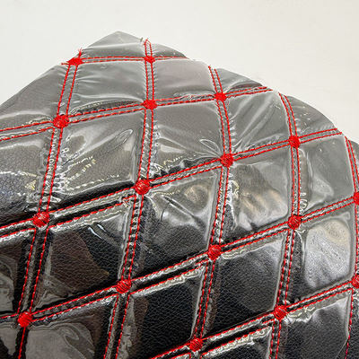 Karpet kaki mobil kulit PVC berlapis kustom tebal 4.6mm dengan bantalan busa, pas elastis, timbul, bordir untuk kursi mobil, sofa, dan tas