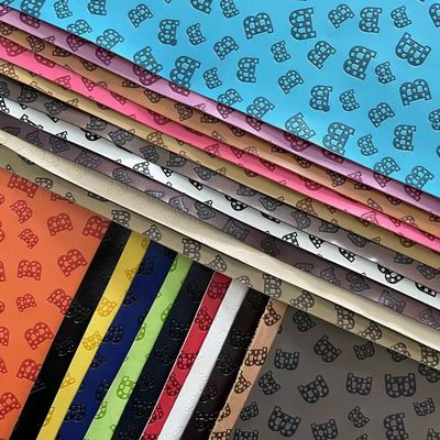 Sesuaikan Kulit Sintetis Timbul Perubahan Warna Mode PU Vinyl untuk Sepatu Tas Alas Meja Kain Kulit Imitasi