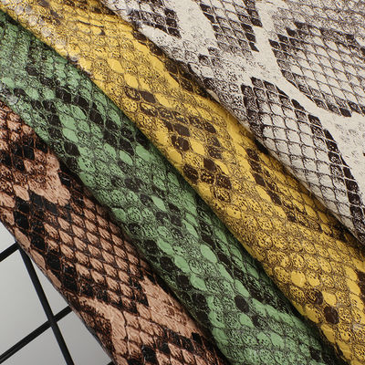 PU Kulit sintetis dengan ketebalan 0,8 mm Luas 137cm dan 24 sampel warna untuk tas Sepatu dan furnitur